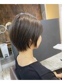 京都ショート耳かけショート艶カラーミルクティーブラウン中島
