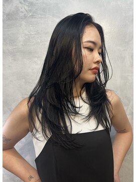 ジーナ(XENA) 黒髪カタログ×レイヤーロング×渋谷