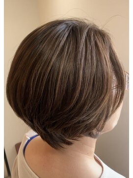 ニル(NiR) 白髪ぼかしハイライト