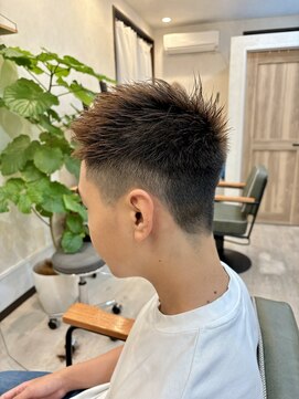 フラムグラス(Flamme Glas) ツーブロベリーショート