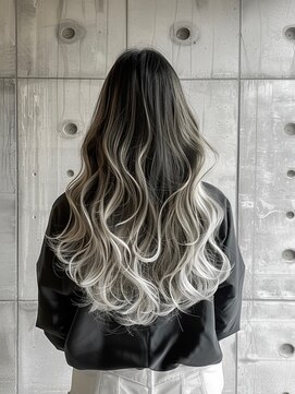 ネハス ナガオカ(nehus.nagaoka) バレイヤージュ/ブリーチ/こなれミディ/アンブレラカラー