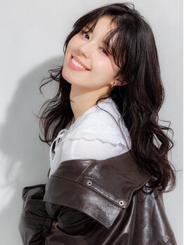 クロエ 梅田(Cloe)の写真/【カット＋アミノコスメパーマ¥8500】柔らかく艶のある"大人可愛いふんわり感"がプチプラで叶う！