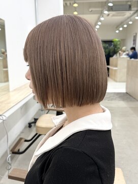 ニュート(Neut ) ミルクティーベージュ切りっぱなしボブメルティカラー