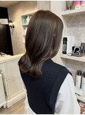 福山美容室carry 切りっぱなし外ハネミディアムくすみベージュ