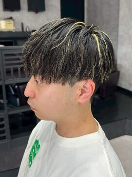 シャイン 大宮(SHINE) メンズカット/パーマ/ヘッドスパ/ブリーチ/眉毛/韓国/大宮/Men's