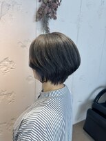 イロ(iro)&nbsp;秋の大人っぽショート/ダークグレージュ/骨格補正ショート