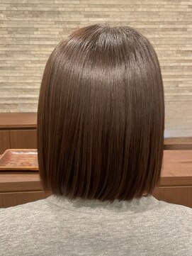 アミカ シーモール店(Amica) 切りっぱなしボブ