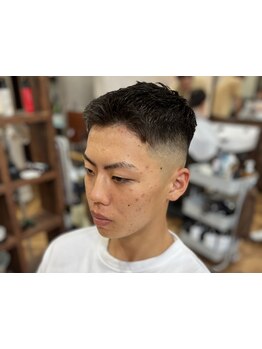 【フェードスタイルおすすめ】学生～大人まで！どんなスタイルも当店のスタイリストにお任せ下さい★