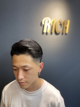 リッチ(RICH) 七三分けテーパーフェード