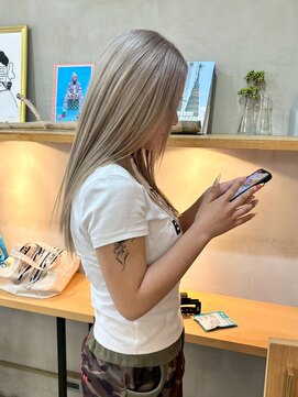 コミレ(COMILE) ミルクティーブロンド