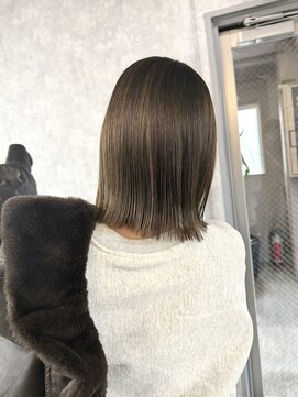 イデアル(Ideal) ボブ/ミニボブ/切りっぱなしボブ/外ハネ/外ハネボブ/前下がり