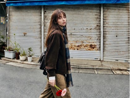 ヨナサン(Yona Saint)の写真