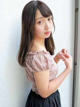 ルティア(Lutia) 厚めバング グレージュ 大人かわいい★★