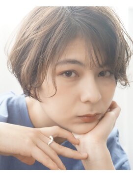 ノック(knock) ベビーベージュショート