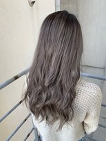 ジーナ 福岡天神(Zina)&nbsp;小顔オリーブカラーボブルフハイライトカラークールショート