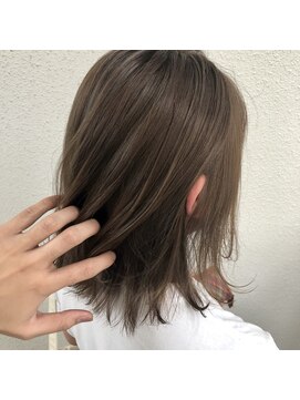 アルヴァ(ALVA) ○ナチュラルな馴染ませハイライトカラー○(那覇 新都心)