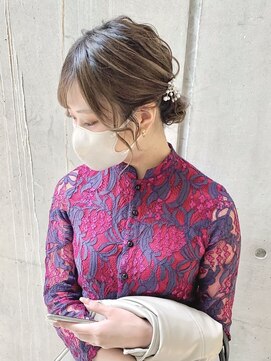 ディア(.eer) ゆるふわアップスタイル // ミディアム　× シニヨン