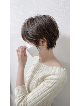 アルカナ(Arcana) 大人可愛いショートカット/ひし形ショートスタイル