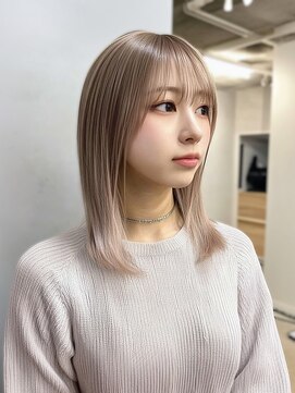 ジゼル 博多筑紫口店(GiseL) ミディアム　ミルクティーベージュ　レイヤー　透明感　20代30代