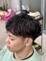 レヴィア(REVIA)&nbsp;メンズカットパーマ刈り上げツーブロック眉カット