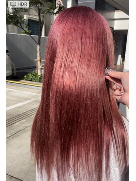 グラス 春吉1号店(glass) 毛先が流れないピンクカラー