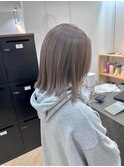 透明感抜群♪ダブルカラーブリーチグレージュ切りっぱなしボブ