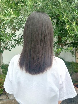 リリー(Rilie) セミロング/ストレート/デザインカット/似合わせ/透明感