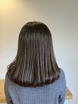 リポゾ(Riposo.) ミディアムボブ