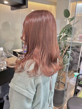 ケンジ 横浜(KENJE) ベージュ/ピンクベージュ/ブリーチなしカラー/巻き髪