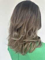 クエロ(Quaero?)&nbsp;30代　40代　50代　バレイヤージュカラー