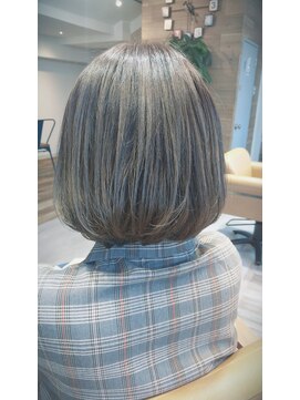 グラム ヘアー(glam hair) ♪シルバーボブ♪