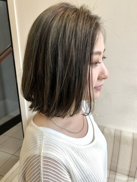 ペネロープ(Penelope) ［penelope］ボブ/ハイライト/グレージュ　担当　夕島　［新宿］