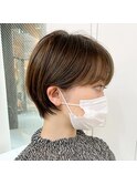 耳かけ　マッシュ　グレージュ　ショート