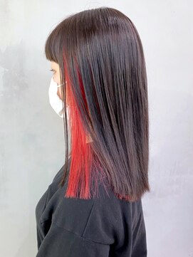 アイティーバイアルバム 藤沢店(IT by ALBUM) インナーレッド_フェザーバングマッシュショート_ba324231