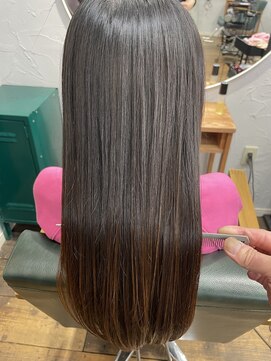 クオーレ(CUORE) 乾かしだけで自然にまとまるナチュラル縮毛矯正/髪質改善