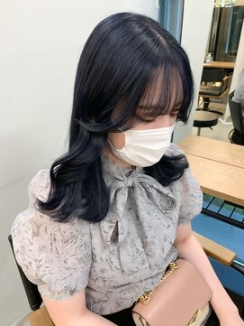 アリュウル 表参道(ALLURE) ブリーチ有ネイビーブルー 韓国くびれヘア