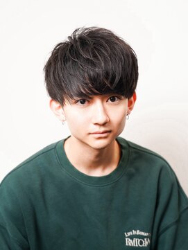 アルファ 新宿(alpha) フェザーパーマ/刈り上げセンターパート/サーフカール[新宿]