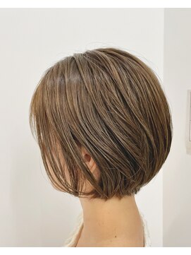 ルイ(ROUIS produced by LUCK 津田沼) ROUIS 津田沼 ショートボブ