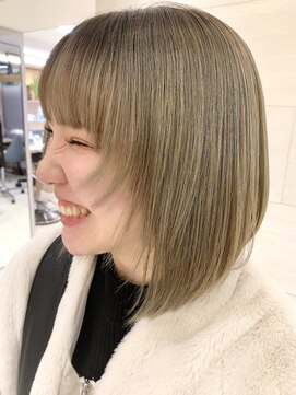 ピークアブー 表参道(PEEK-A-BOO) 前下がりボブ/ダブルカラー/ハイトーンボブ/ブロンド