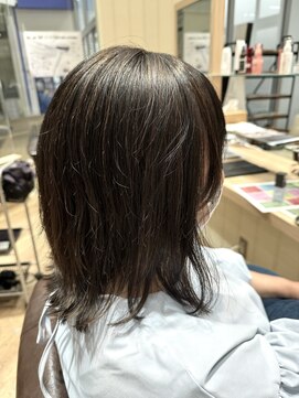 カシータ ヘア リゾート イオンモール熱田店(Casita hair resort) ハイライト×ミディアムレイヤー×透け感×アイロン仕上げ