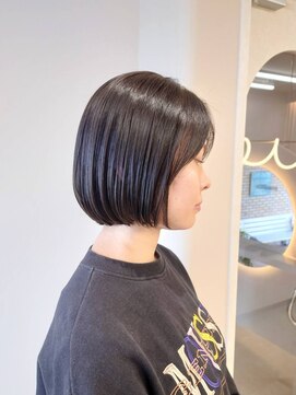 リリアン(rilliant U’s brilliant) シンプルボブ×メタルグレージュ