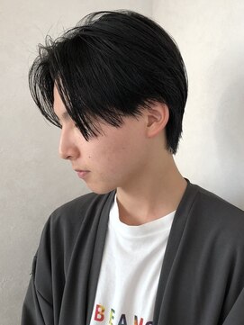 アビー(ABEY) モードセンターパート/黒髪/刈り上げなし