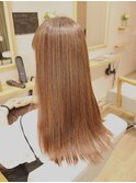 透け感ベージュ艶カラーナチュラルストレートロング髪質改善