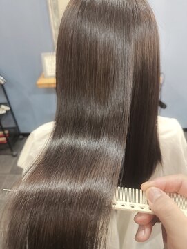 オンアンドオフ コウベ(ONandOFF KOBE) 結婚式前のロングヘアを美しくキープ