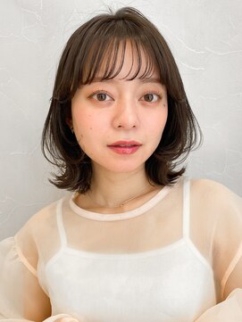 アグノス 青山(Agnos) 薄めバングエアリーカール外ハネボブデジタルパーマうる艶髪