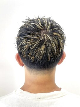 バーチ バイ クロップエス(BIRCH by crop es) 抜け感と男らしさ。テーパーフェード×メッシュ