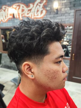 スリーセント 栄(3/cent) 仏陀パーマ/ブッダパーマ/テーパーフェード/スパイキーショート