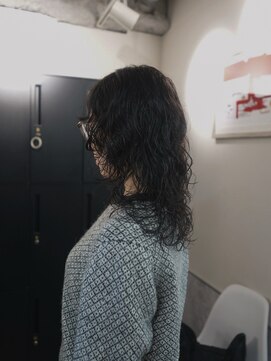 アフィナー 新宿(Afinar) ミディアムレイヤーパーマ