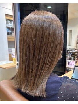 イグレック 庄内本店(igrek) ◆ツヤ感ナチュラルベージュボブ◆