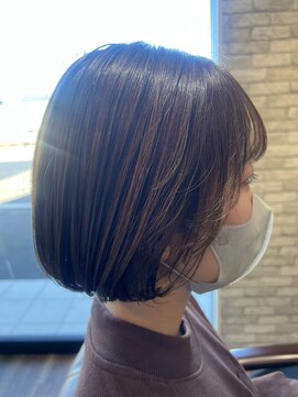 アンドブルー(and BLUE) 伊勢崎/顔まわりに軽さを加えた大人ボブ